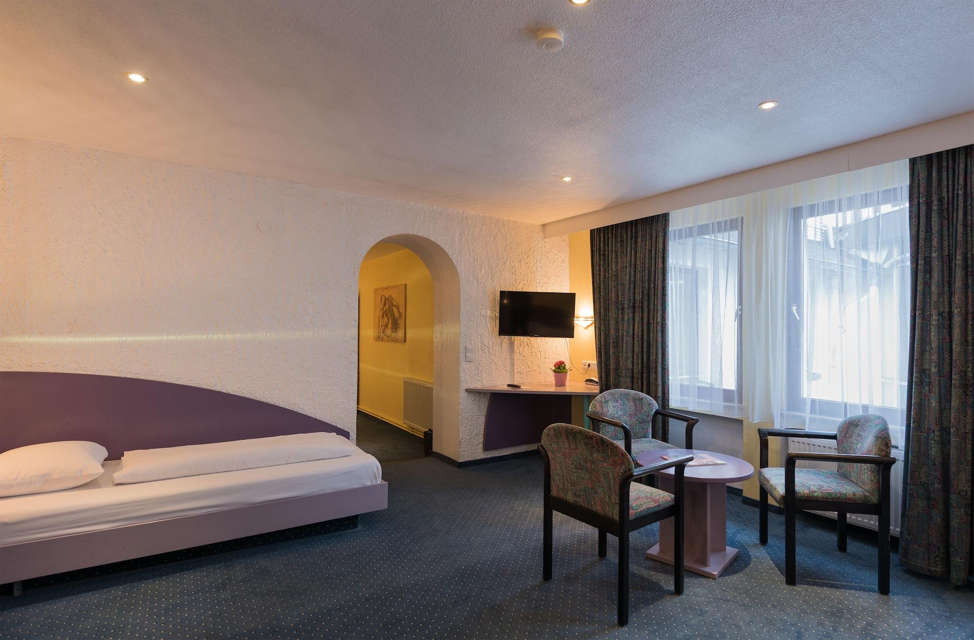 Tagungshotel Hoechster Hof Frankfurt am Main Exterior photo